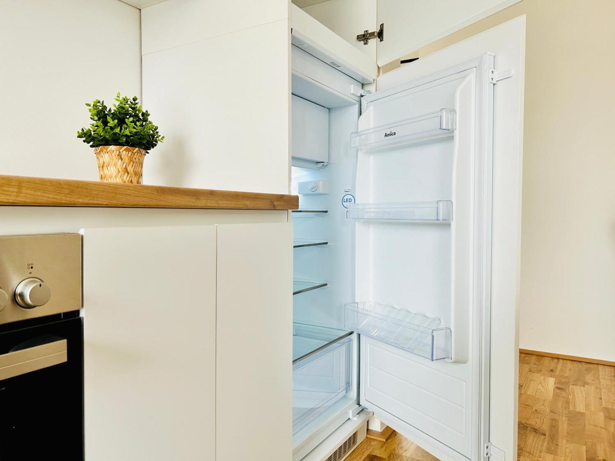 Modern Apartment With Balcony & Free Parking - Nearby Metro Vienna Exterior photo