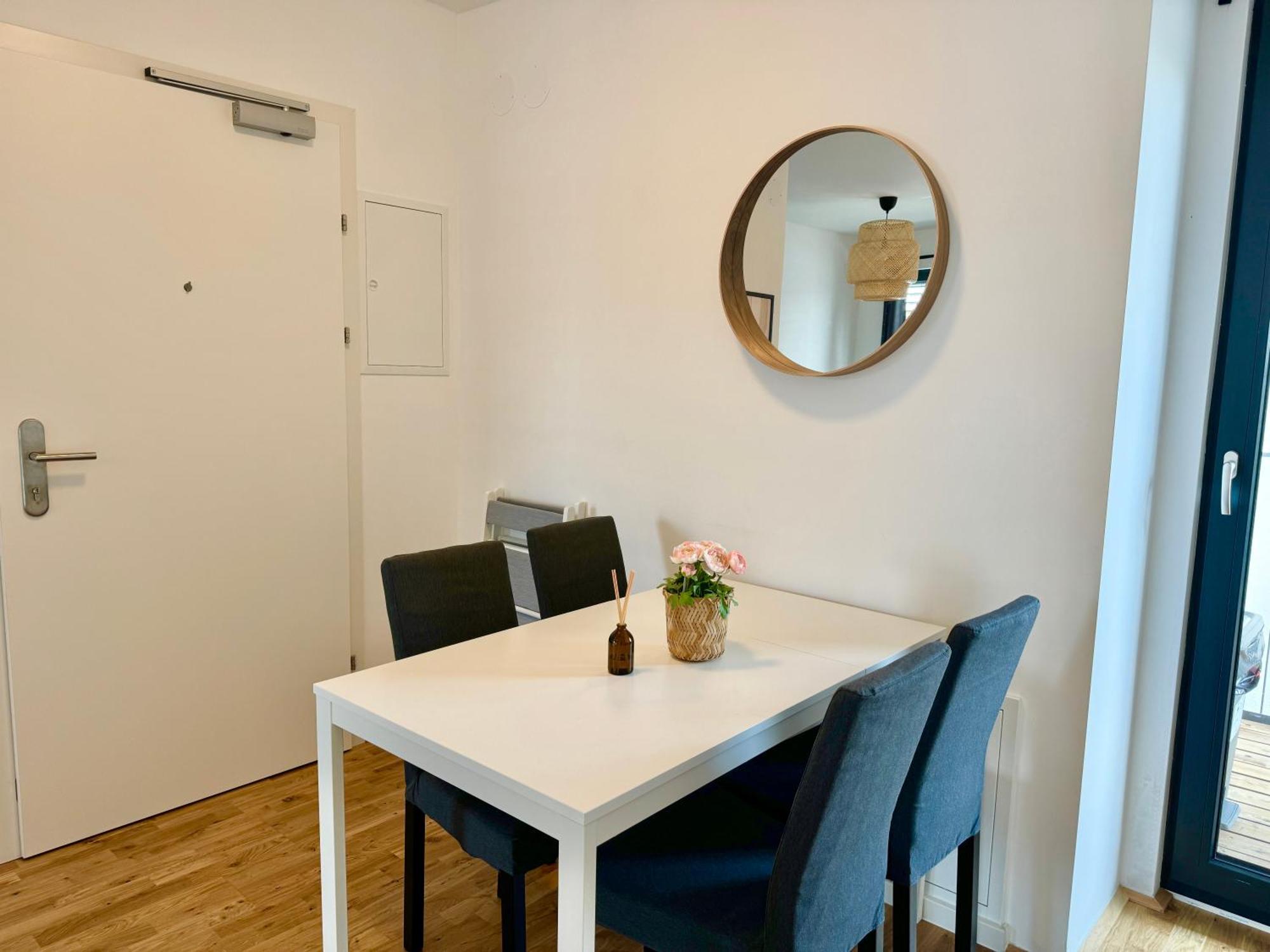 Modern Apartment With Balcony & Free Parking - Nearby Metro Vienna Exterior photo